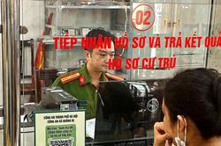 Người dân 'chấm điểm' cán bộ phục vụ thủ tục hành chính
