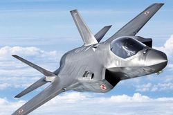 Anh 'tái khẳng định' mua tiêm kích F-35A, khôi phục năng lực tấn công hạt nhân trên không