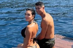 Phản ứng của Georgina khi Ronaldo bại trận