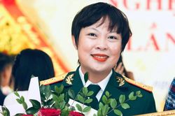 Đạo diễn 'Mưa đỏ' được thăng hàm Đại tá