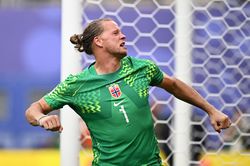 Thủ môn Na Uy làm điều chưa từng thấy ở World Cup 2026