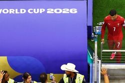 Ronaldo và Lamine Yamal bị L'Equipe soi kỹ