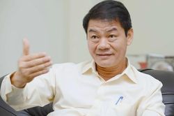 Chủ tịch Trần B&aacute; Dương s&aacute;p nhập 3 c&ocirc;ng ty con tại L&agrave;o