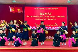 Khơi dậy phong trào văn hóa, văn nghệ quần chúng các dân tộc ở Cảm Nhân