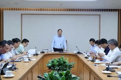 Ph&oacute; Thủ tướng Thường trực Phạm Gia T&uacute;c: Điều chỉnh Quy hoạch điện VIII phải đ&aacute;p ứng y&ecirc;u cầu ph&aacute;t triển mới