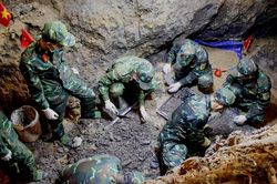 Quy tập thêm hai hài cốt liệt sĩ tại Công viên Lê Thị Riêng