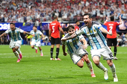 TRỰC TIẾP Argentina v&agrave; Ai Cập: Enzo Fernandez n&acirc;ng tỷ số l&ecirc;n 3-2 cho Argentina