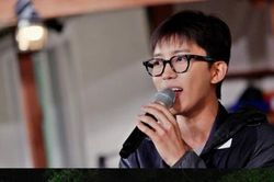 Lim Young Woong dẹp tan sự hỗn loạn bằng giọng hát của mình