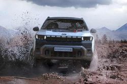[GALLERY] Jeep Compass - xe điện off-road 375 mã lực, sạc 27 phút chạy 600km