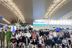Giải cứu 34 người nước ngo&agrave;i mắc bẫy 'việc nhẹ lương cao'