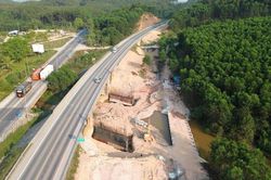 Từ 10/7, cao tốc Cam Lộ - La Sơn tạm dừng khai thác sau 17 giờ hằng ngày