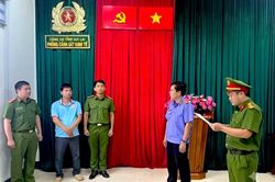 Bắt đối tượng thu lợi bất ch&iacute;nh 2,4 tỷ đồng từ b&aacute;n c&aacute;t tr&aacute;i ph&eacute;p