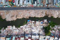 Nhà ven rạch giải tỏa thần tốc, dân mong sớm thi công cải tạo rạch Xuyên Tâm