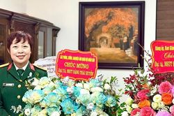 Đạo diễn 'Mưa đỏ' Đặng Thái Huyền được thăng hàm Đại tá