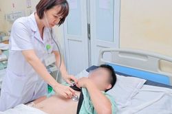 Nam kỹ sư 31 tuổi nhập viện sau nhiều ngày tập gym liên tục, bác sĩ cảnh báo biến chứng nguy hiểm