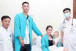 Bệnh viện Trung ương Huế cứu thành công bé trai 9 tháng tuổi quốc tịch Kazakhstan nuốt kim băng đang bung mở