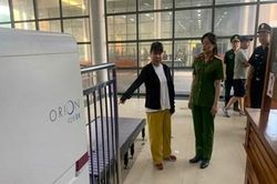 Khởi tố người nước ngoài giấu 55.100 Nhân dân tệ qua cửa khẩu