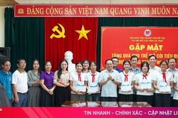 Gặp mặt, tặng quà 6 trẻ mồ côi tiêu biểu dự chương trình 'Hoa dâng Bác'