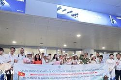 Hà Nội đón vị khách du lịch quốc tế thứ 5 triệu trong năm 2026