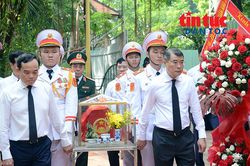 H&agrave;nh tr&igrave;nh t&igrave;m những người nằm lại - B&agrave;i cuối: Đưa c&aacute;c anh trở về