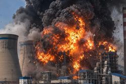 Nga mở chiến dịch không kích quy mô lớn, đồng loạt đánh vào các cơ sở quân sự Ukraine
