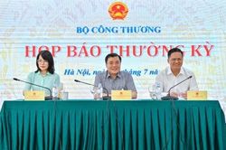 Xuất nhập khẩu đạt gần 550 tỷ USD