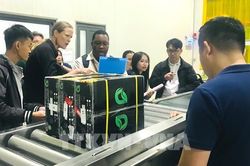 Nhà máy đầu tiên vận hành cả hai công nghệ chiếu xạ cho xuất khẩu trái cây sang Mỹ