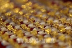 Trung Quốc gom vàng 20 tháng liên tiếp