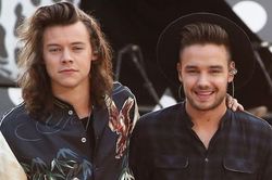 Harry Styles nghẹn ngào tưởng nhớ Liam Payne trong đêm cuối tại Wembley