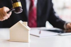 Đề xuất nâng mức đặt cọc tối thiểu khi đấu giá đất lên 20%