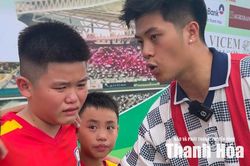 Nước mắt ngày chia tay và bài học lớn hơn chiến thắng