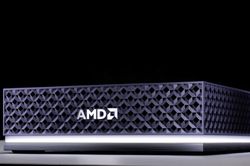 Mini PC AMD Ryzen AI Halo lộ diện: Sức mạnh đồ họa RTX 4070 trong thân hình nhỏ gọn