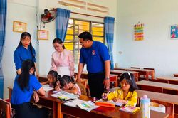 Dấu ấn tuổi trẻ từ chiến dịch 'Hoa phượng đỏ'