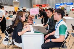 Hai tập đo&agrave;n b&aacute;n lẻ lớn của Ấn Độ, Trung Quốc t&igrave;m nguồn cung ứng Việt Nam