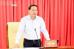 Tiếp tục thực hiện nghiêm túc, hiệu quả công tác nội chính, phòng, chống tham nhũng, lãng phí, tiêu cực và cải cách tư pháp