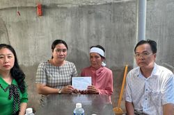Thăm hỏi, hỗ trợ gia đình thuyền viên tử vong do tai nạn hàng hải