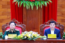 Đại tướng Nguyễn Tân Cương gặp mặt Ban Thường vụ Tỉnh ủy và cán bộ chủ chốt tỉnh Lâm Đồng