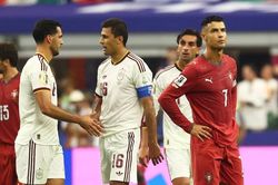 Ronaldo kh&eacute;p lại h&agrave;nh tr&igrave;nh World Cup 2026
