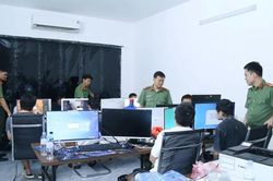 Bắt giữ 11 đối tượng người Trung Quốc lừa đảo c&ocirc;ng d&acirc;n Ph&aacute;p qua mạng
