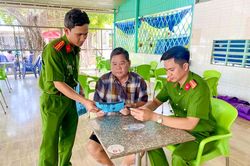 Khi lực lượng c&ocirc;ng an thật sự s&aacute;t d&acirc;n, v&igrave; d&acirc;n