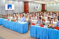 Tháo gỡ 'nút thắt' vật liệu và mặt bằng cho các công trình trọng điểm