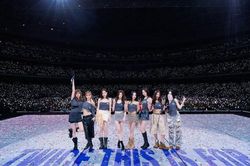 Sau gần một thập kỷ xa quê, Tzuyu viết lại lịch sử Kpop tại Đài Loan với khoảnh khắc khiến hàng nghìn khán giả xúc động