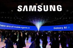 Samsung lãi kỷ lục quý II nhưng cổ phiếu vẫn lao dốc