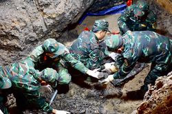 T&igrave;m thấy 11 h&agrave;i cốt liệt sĩ tại C&ocirc;ng vi&ecirc;n L&ecirc; Thị Ri&ecirc;ng