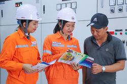 Bộ Công Thương nêu lý do chưa áp giá điện sinh hoạt theo giờ với hộ gia đình