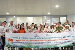 Hà Nội đón vị khách quốc tế thứ 5 triệu: Khẳng định sức hút của điểm đến hàng đầu châu Á