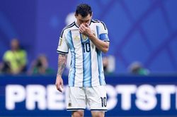 Lý do Messi tầm thường trên chấm phạt đền