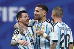 Xác định 4 cặp đấu ở tứ kết World Cup