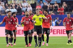 Ai Cập khiếu nại FIFA sau thất bại trước Argentina