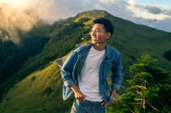 Lỗ hổng khiến Khoai Lang Thang bị cấm dùng ảnh của chính mình